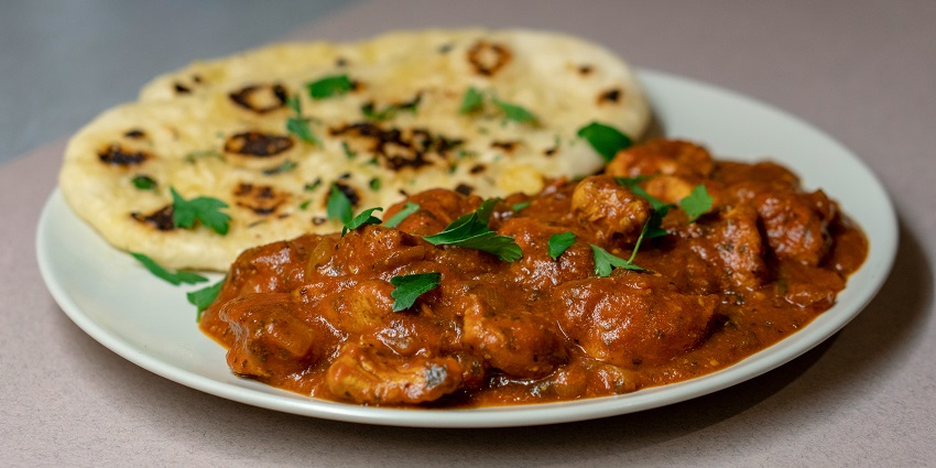 Enjoy traditional Kumaoni meals offering local flavours while trekking in Kumaon.