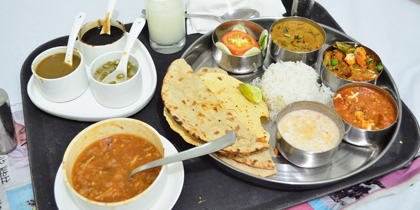 North Indian Thali allows you to sample various local dishes on your trip to Kedarnath.
