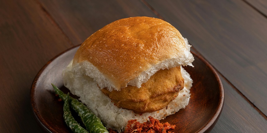 A typical dish of Vada Pav which is considered to be one of the best street foods in Maharashtra.