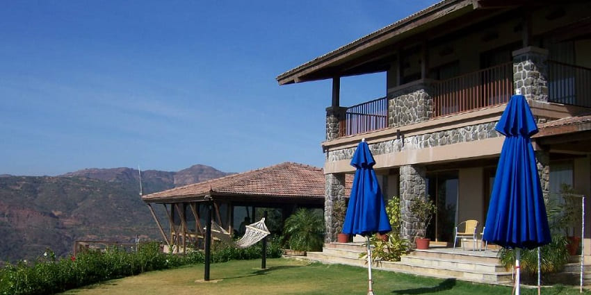 Pune accommodations range from luxury hotels to budget-friendly guesthouse options.