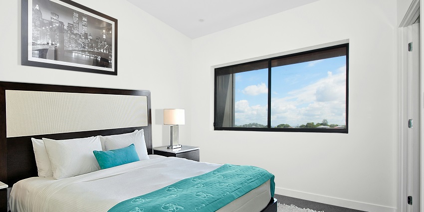 Mississauga offers diverse accommodations, from luxury hotels to budget motels