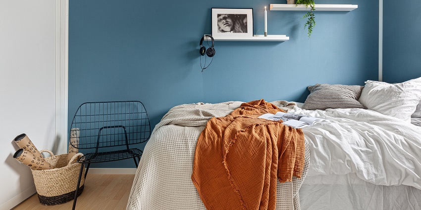 Elegant bedroom with stylish decor, soft lighting, and cosy ambiance in a modern interior setting
