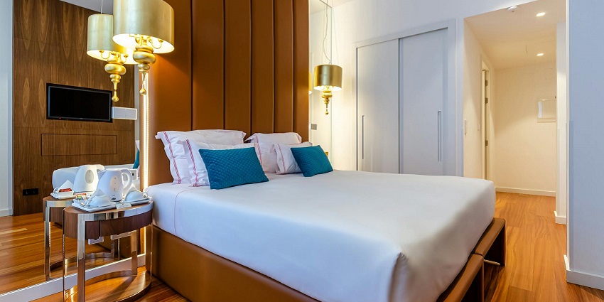 Comfortable mid-range hotel providing excellent service and convenience.