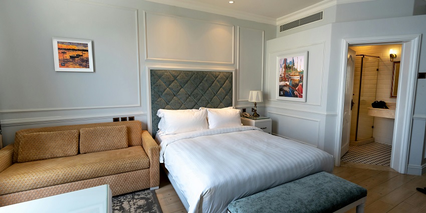 Various facilities provided at the hotel rooms near Asansol Water Park.