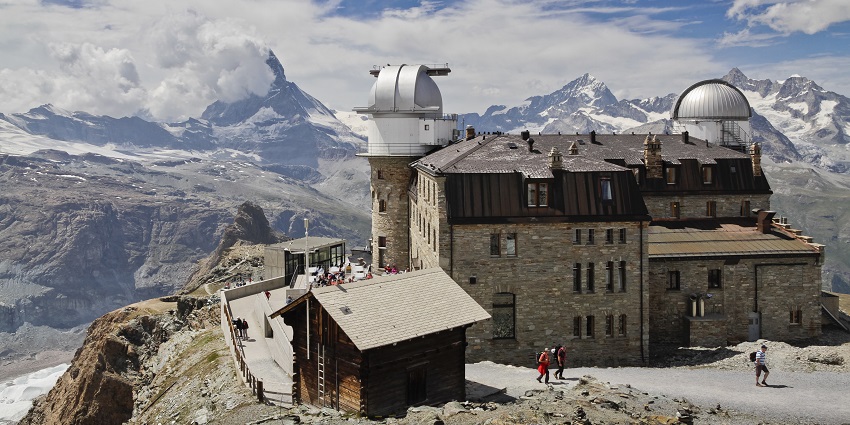 Lodging options are available to tourists near Swiss National Park.