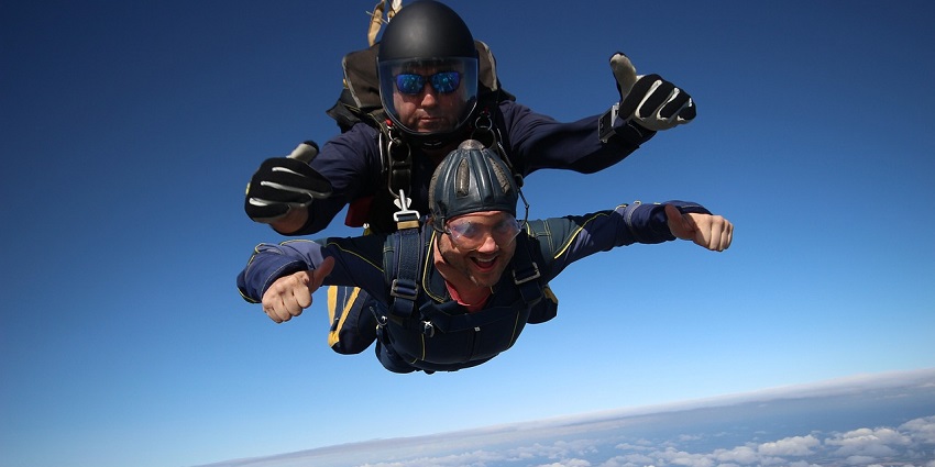 An image showing a view of skydiving in Whistler, a famous place for skydiving in Canada.