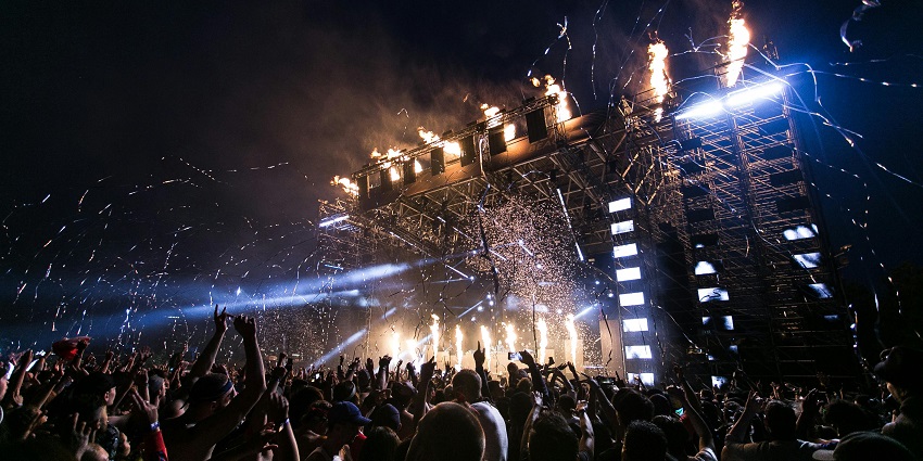  An image of a lively party scene at XS, a top nightlife spot in Las Vegas