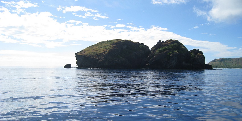 A few pieces of land which belong to the Yasawa group - places to visit in Fiji