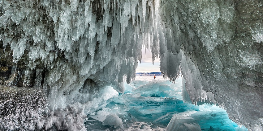An amazing image of the wall and ceiling of the Mendenhall Glacier Ice cave.