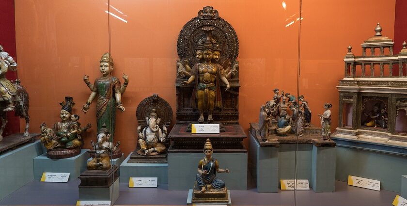 Inside the museum - learn about the art and heritage of india at raja dinkar Kelkar museum