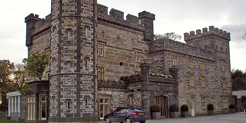 Valentine’s Day in Wales at Castell Deudraeth, featuring intricate architecture and fine dining.
