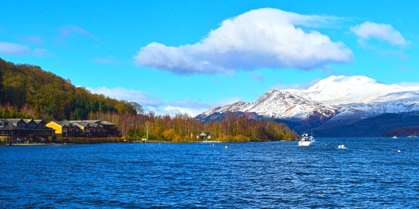 Serene waters and lush landscapes for a peaceful escape, the best place to celebrate Valentine’s Day in Scotland.