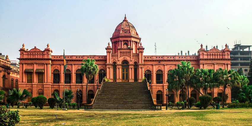 Historical palace with stunning Mughal architecture, highlighted in Dhaka city guide.