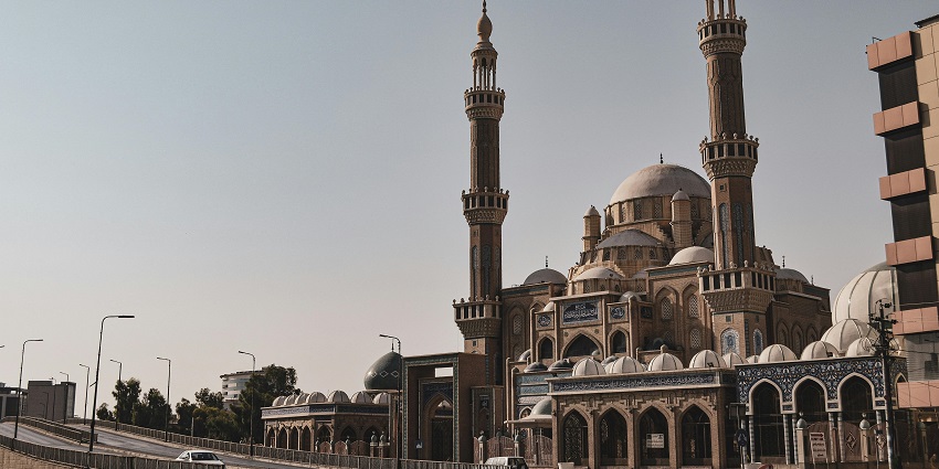Iraq mosques has Al-Askari Mosque as one of the most revered sites, popular throughout the region.