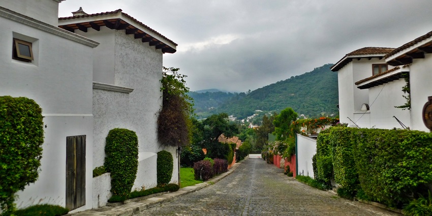 Picturesque colonial-era street with charming architecture, historic buildings, and a nostalgic old-world atmosphere