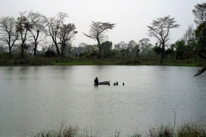 The beautiful picture of the Anupam Lake in Bihar in Kaimur district surrounded by mountains.