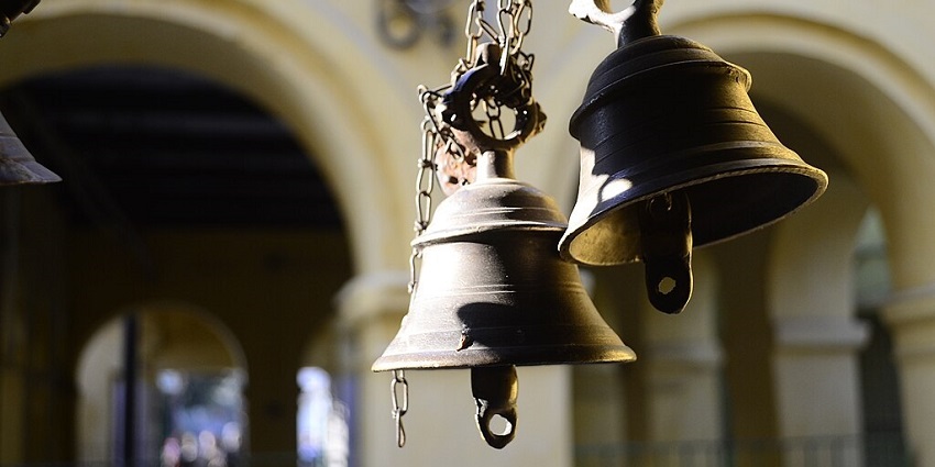 Image of temple bells hanging - Arjuneshwar temple is one of the best places to visit in Lohaghat