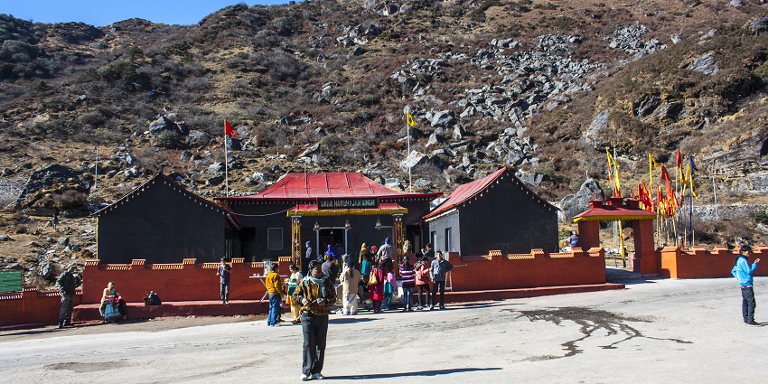 Devotees gathered at the entrance of Baba Harbhajan Singh Temple near Tsomgo Lake
Viewers of this file can see comments and suggestions