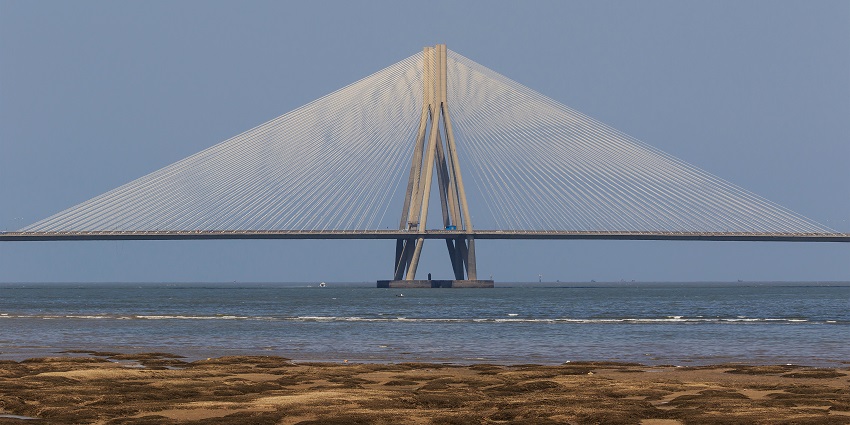 The beautiful landscape image of the Sea Link connected between Bandra and Worli