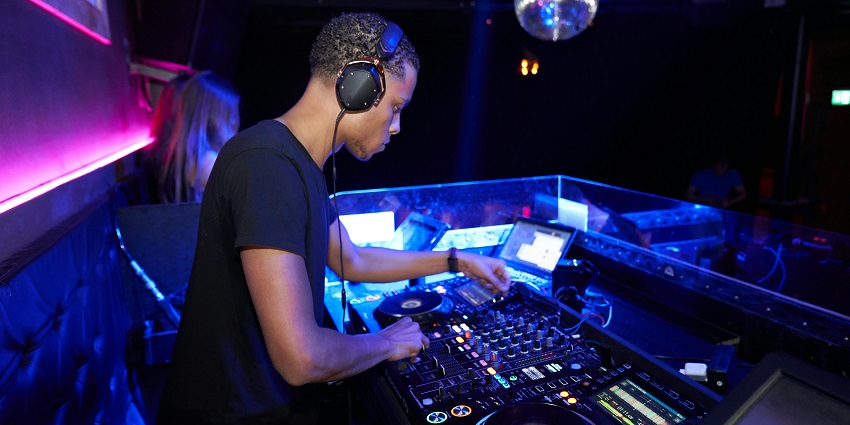 Bar 12 is known for its lively nightlife scene along with excellent food and service, for a memorable night.