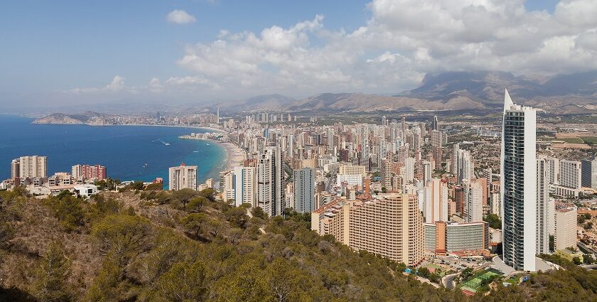 Know the top 11 beaches in Spain.