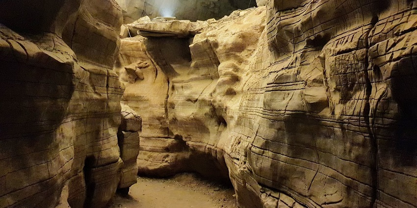 An image showing a section of Belum Caves, Andhra Pradesh, featuring natural rock formations.