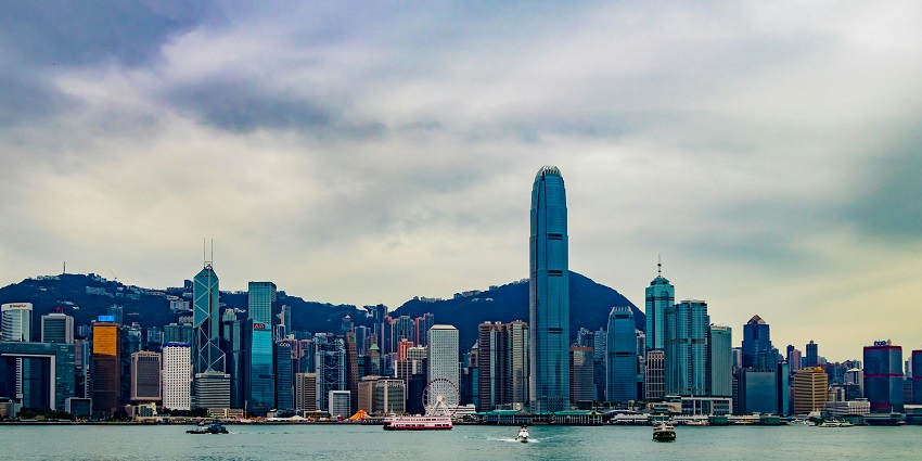 The best time to visit Hong Kong is between October and December with a mild weather.