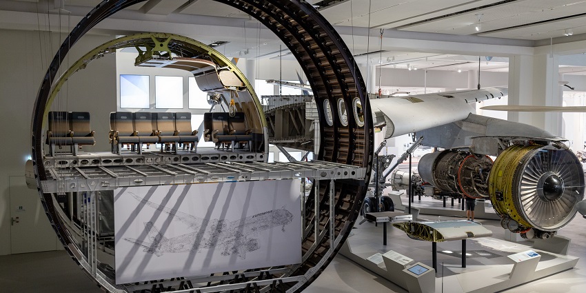 An image showing the Modern Luftfahrt exhibition inside the Deutsches Museum München