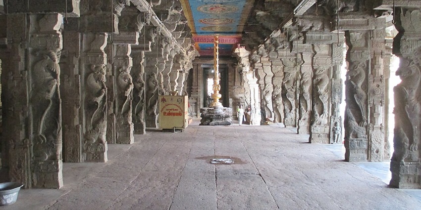 The best time to visit the temple is during winter months between November and February.