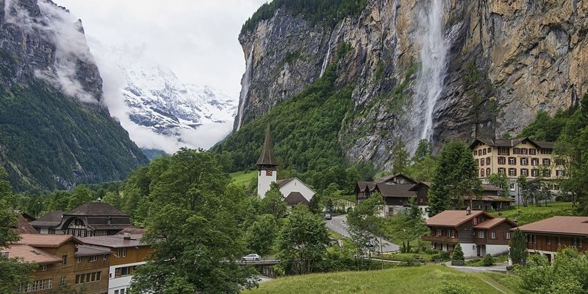 The best time to visit Giessbach Waterfalls is from May to September every year.