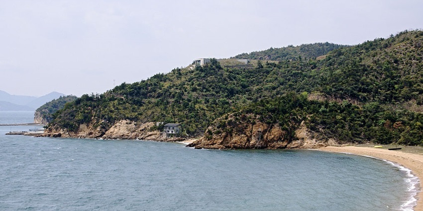 The best time to visit the Chichu Art Museum is during the springtime when flowers bloom and nature flourishes.