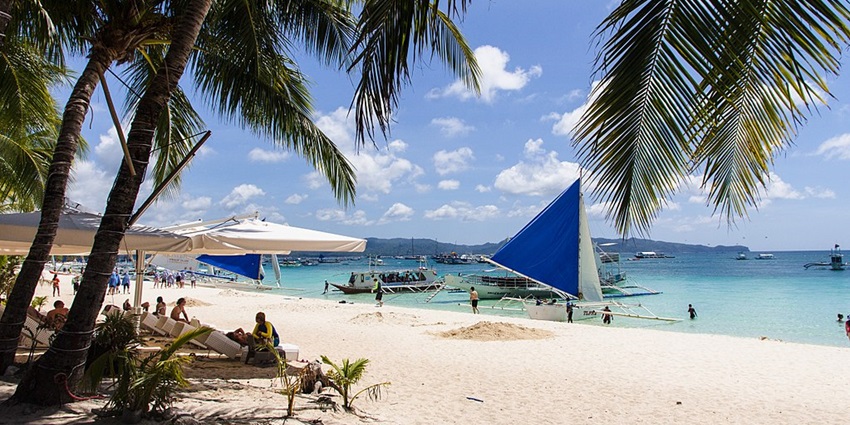 Boracay is among the top beaches near Makati with powdery white sand and turquoise waters.