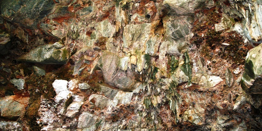Image of Borra Caves in Andhra Pradesh, a tourist spot and one of the best caves in India