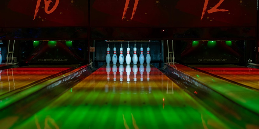 Image of dimly lit bowling alley - Bowling Alleys, Luang Prabang