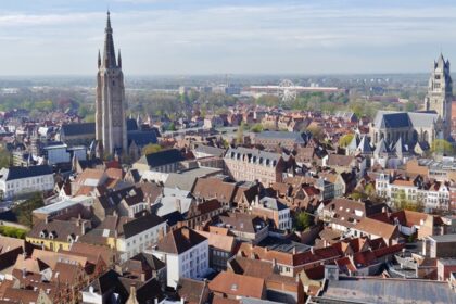 Bruges city guide takes you through the medieval charm, cobblestone streets, and architecture