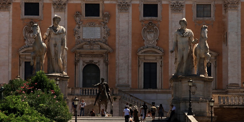 An image of Piazza del Campidoglio in Rome, flanked by statues of Castor and Pollux