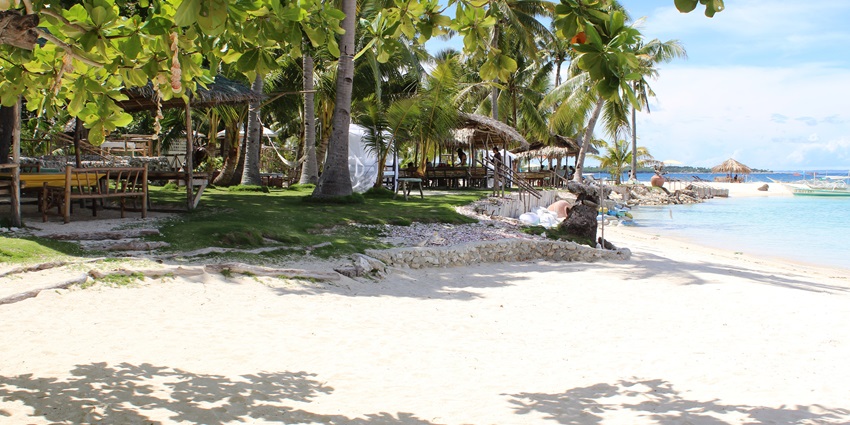 An unspoiled retreat with stunning coastlines, historical sites, and excellent snorkelling spots.