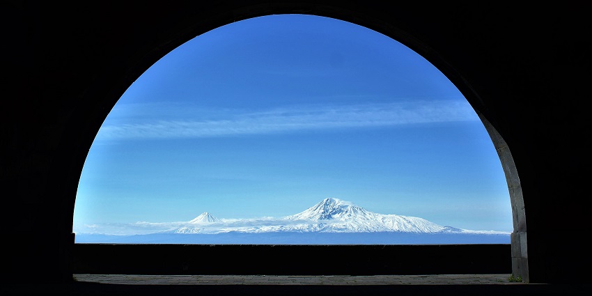 Beautiful and alluring view of Charents Arch, a popular stop.