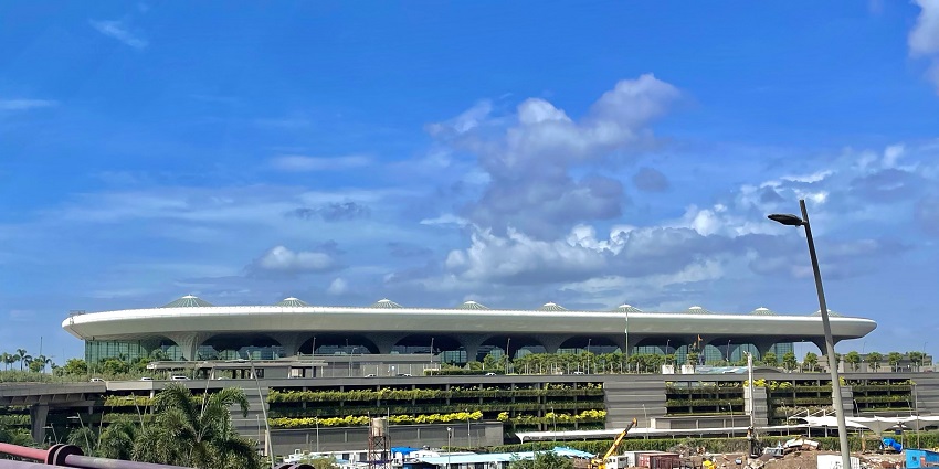 Chhatrapati Shivaji Maharaj International Airport is a symbol of Mumbai’s global connectivity and architectural brilliance
