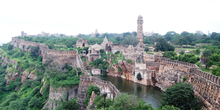 An image of Chittorgarh Fort, one of the best historical forts in India, showcasing its ancient architecture and green surroundings.