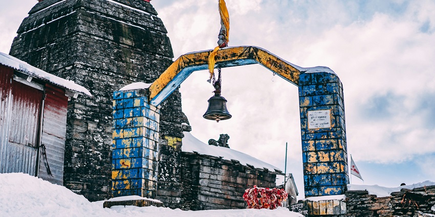 Chopta is one of the most incredible hill stations in India with snowfall for all.