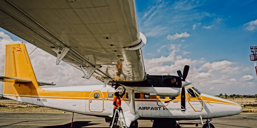 Private airport serving Chub Cay’s luxury fishing resorts and yacht marinas.