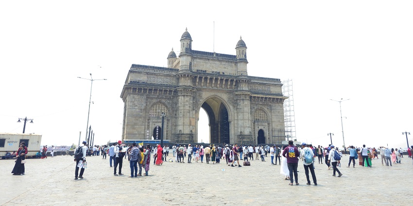 The picture of the Gateway clicked during the peak tourist month in Mumbai, India.