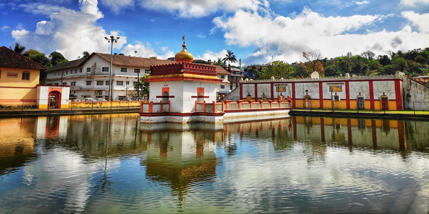Omkareshwara Temple in Madikeri, Coorg–places to visit in summer in india with friends