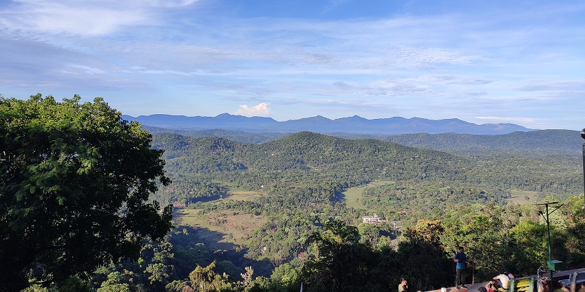 The stunning natural view of the mountains from Raja’s Seat in Madikeri is located in Coorg.