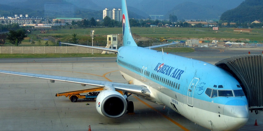 An image of a Korean air flight at Daegu International Airport, that was bound for jeju