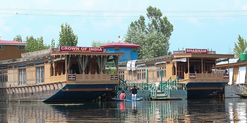 A breathtaking view of one of the major lakes in India, Dal Lake in Srinagar, with houseboats.