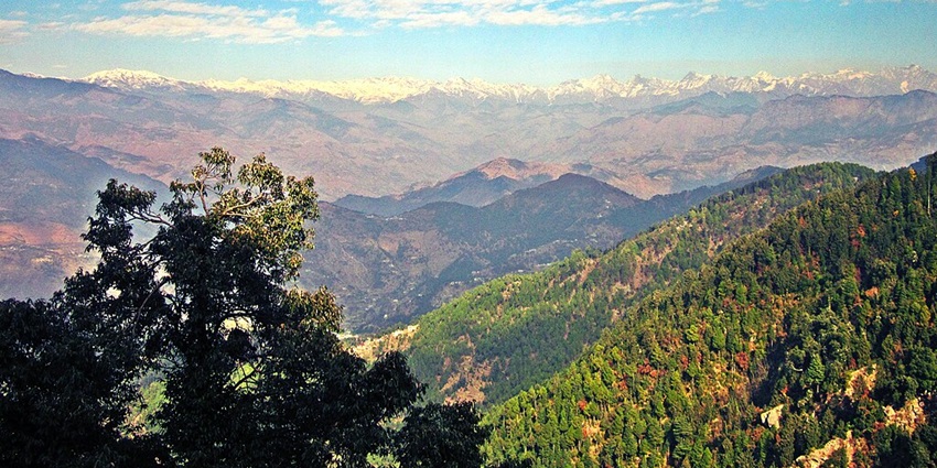 An image of the Dalhousie landscape in Himachal Pradesh, a picturesque view.