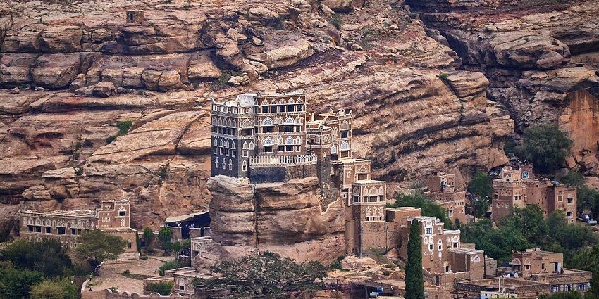 The Rock Palace known as Dar al-Hajar located in Yemen has a beautiful view from the top.