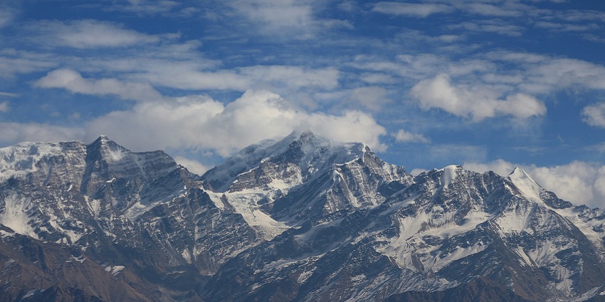 An image of Dayara Bugyal Trek, one of the best places for trekking in December in India.